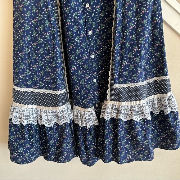 VTG Gunnie Sax Jessica’s Gunnies Dark Blue Calico Lace Prairie Midi Skirt Size 7 - Picture 6 of 17